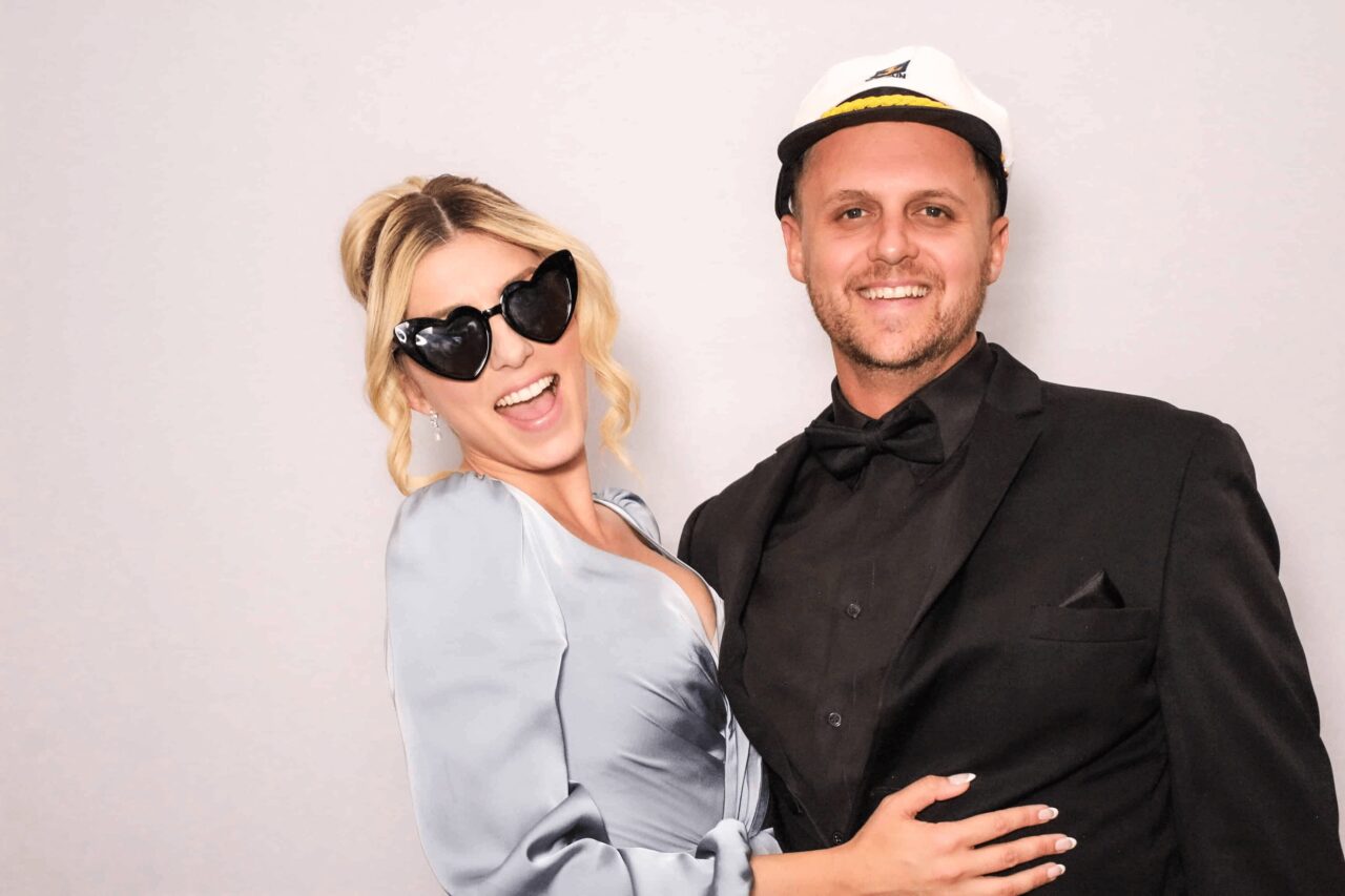 _Photo Booth Masters 30 Event Guests Posing for Photo Booth